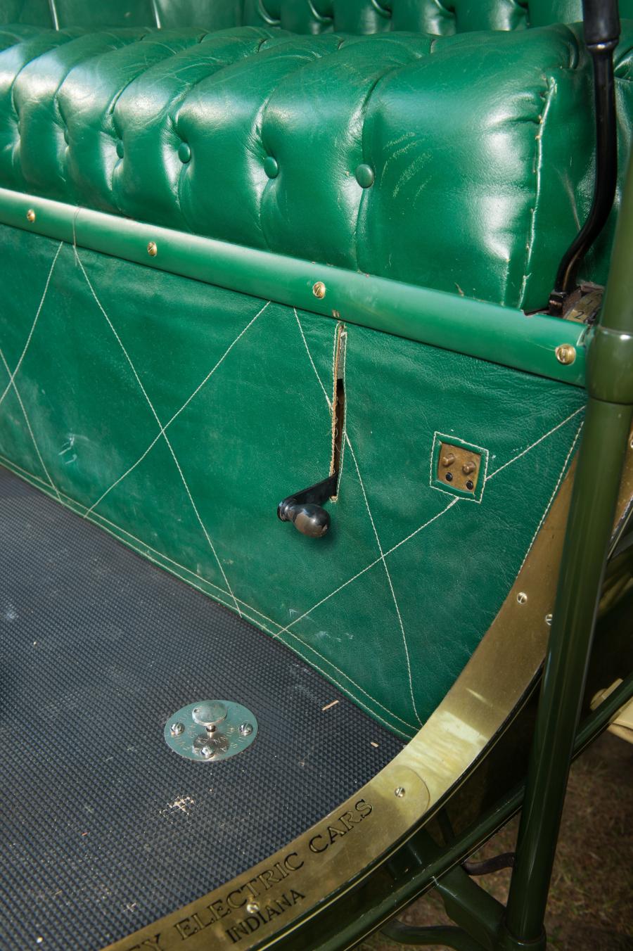  Pope-Waverley 3 HP Electric Runabout 1906 года  (фото 12 из 18)